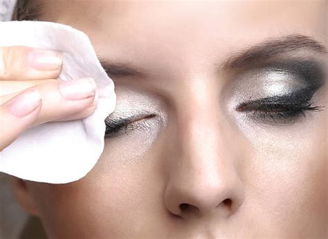 1,300+ Removing Face Paint Stock Photos, Pictures & Royalty-Free Images ...