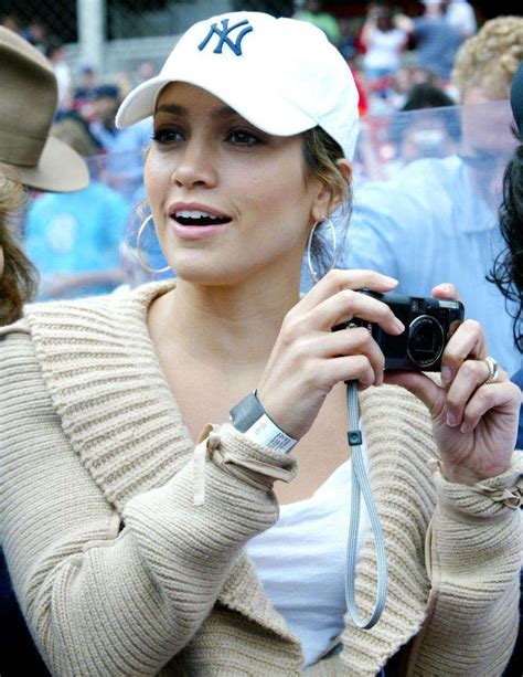 Celebrity Yankee Fans | Celebrities, Yankees fan, Jennifer lopez