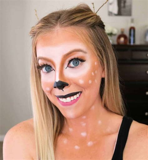 25+ Easy Halloween Makeup Looks (Step-By-Step Tutorials) - Kindly Unspoken
