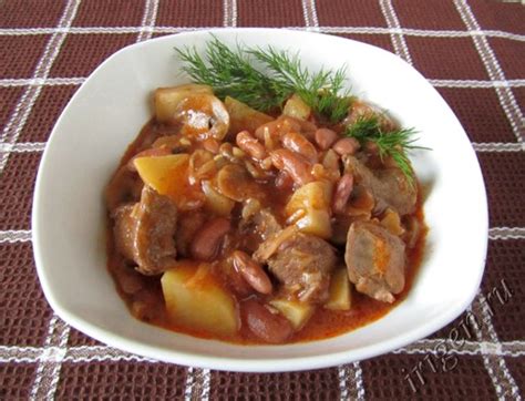 Мясное рагу с фасолью