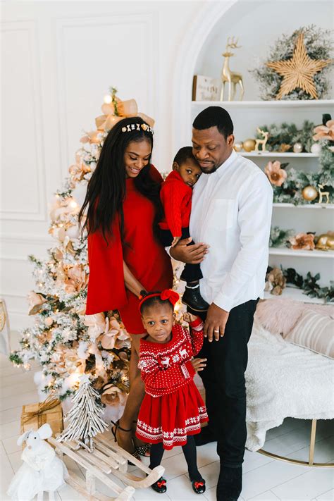 Download Black Family Christmas Pictures 2500 x 3750 | Wallpapers.com