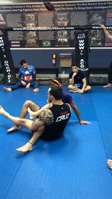 411 leg lock entry - FFAcoach