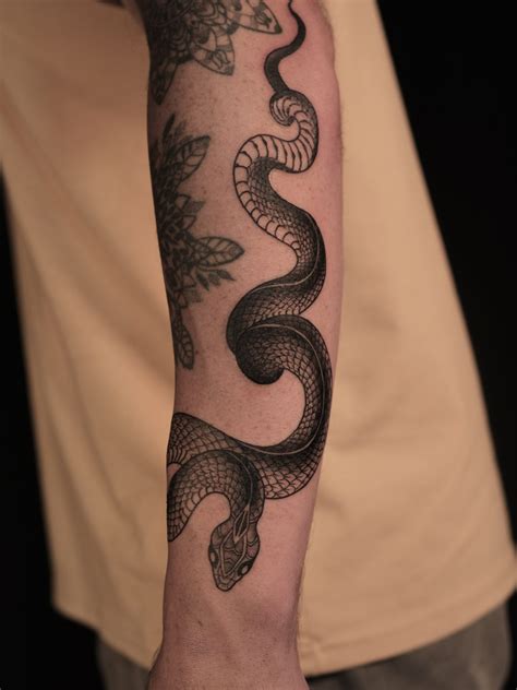 Traditional Snake Tattoo Designs: Meaning and Symbols - The Hangout ...