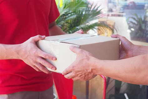 deliver packages  recipients quickly complete products impressive