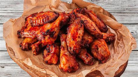 Одна из лучших закусок к пиву.Крылышки в соусе bbq. - YouTube