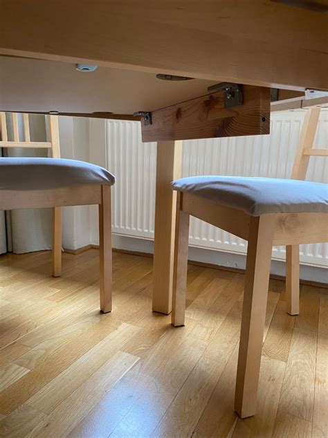 Rozkládací stůl Ikea a židle | Aukro