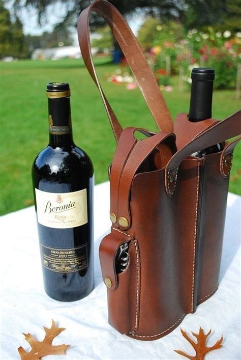 Изделия из кожи. Только ручная работа. Тиснение. | Leather wine carrier ...