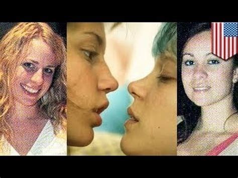 Учительницы-лесбиянки восстановлены в должности - YouTube