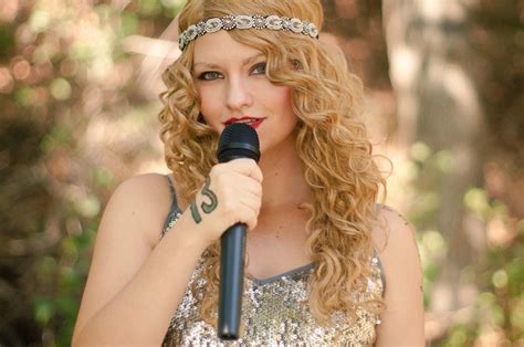 I tried to a Fearless era inspired make up look (tutorial link in ...