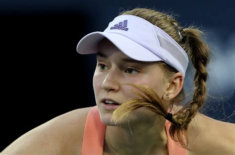 Rybakina reaches 4th final of 2020 in Dubai; facing Halep
