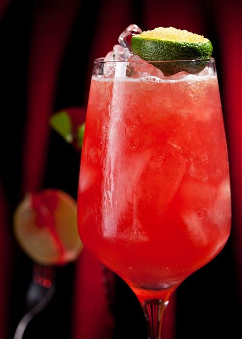 Red alcoholic drinks – Artofit