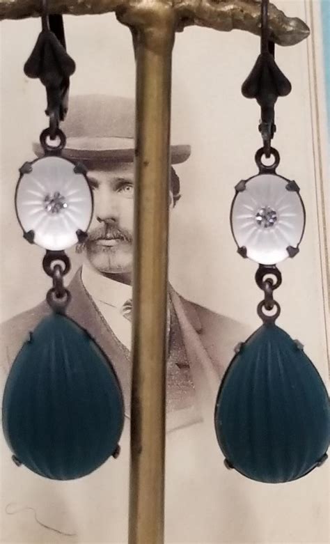 Explaining the complex theories written by the countess of lovelace 32