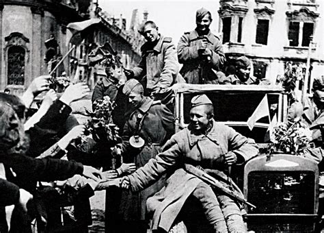 Небольшая подборка фотографий военных лет: 1945 - Zefirka