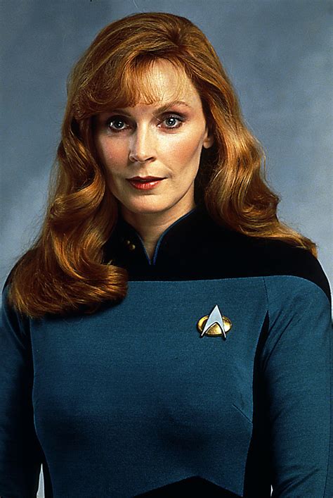 Star Trek-The Next Generation Photo: Doctor Beverly Crusher | Star trek