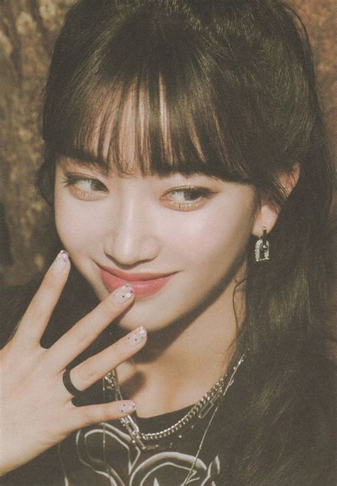 Reni, Scan, Photo Book, Mini Albums, Kpop, Beige, Photography, Quick ...