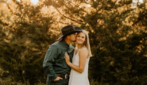 Alissa Barkalow and Peleg Barlow's Wedding Website