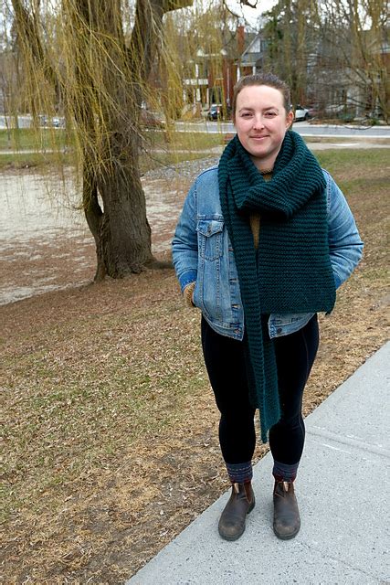 Knitting Patterns Galore - The Effortless Scarf