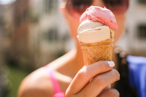 soft serve ice creams