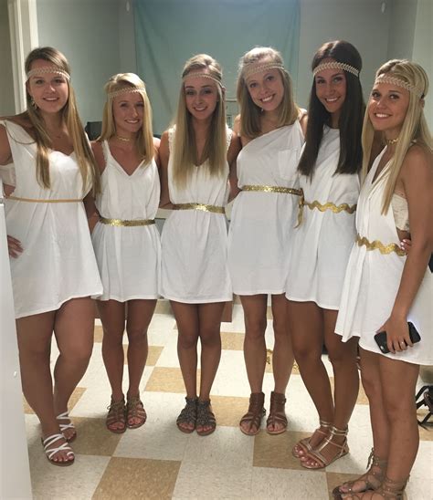 Toga party | Greek goddess costume, Goddess costume, Toga costume
