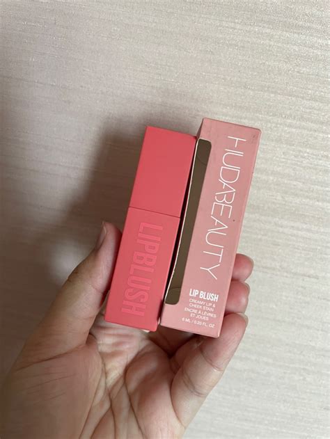 HUDA BEAUTY Lip Blush Creamy Stain in Coral Kiss, Beauty & Personal ...