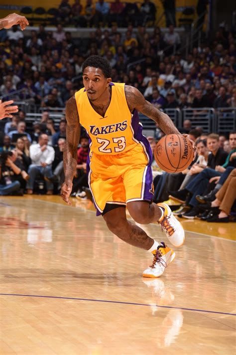 2016-17 Player Gallery: Louis Williams Photo Gallery | NBA.com