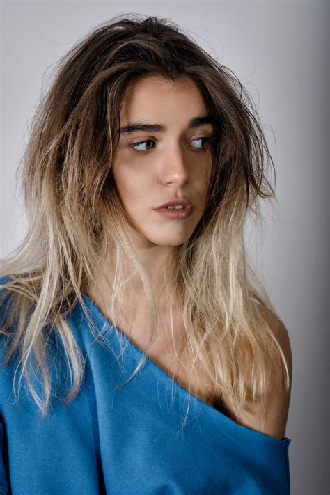 Holly James's Instagram, Twitter & Facebook on IDCrawl