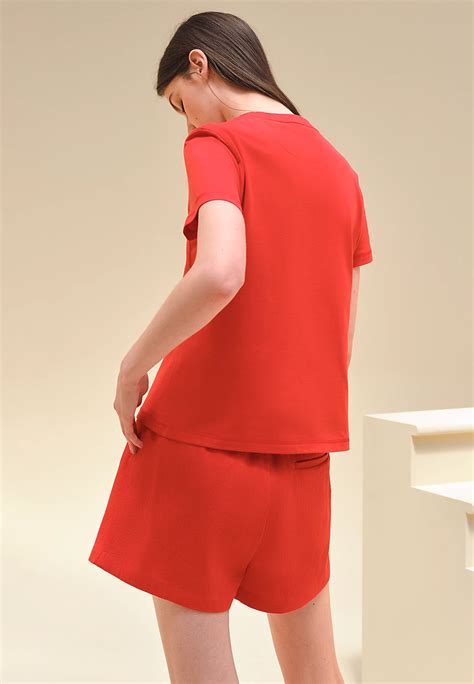 Хлопковая футболка с вышивкой на кармане HERMES (красная) женская по ...
