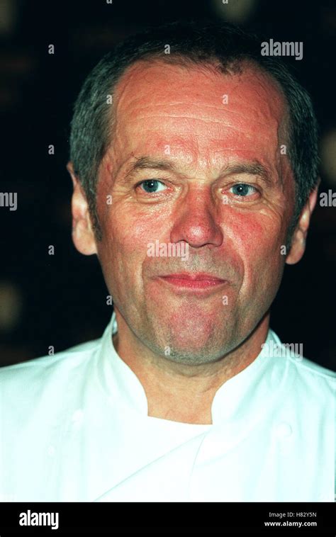 WOLFGANG PUCK FULFILMENT AWARDS LA HOLLYWOOD LA USA 08 November 2001 Stock Photo - Alamy