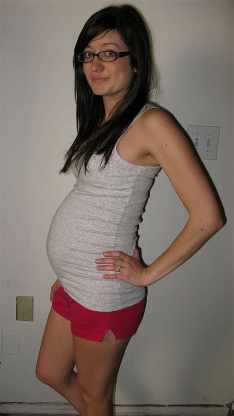 23 Weeks – The Maternity Gallery