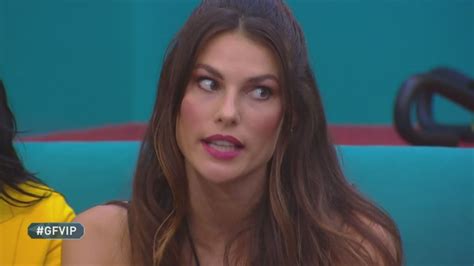 Dayane furiosa con Francesco: " Non hai il diritto di guardarmi in