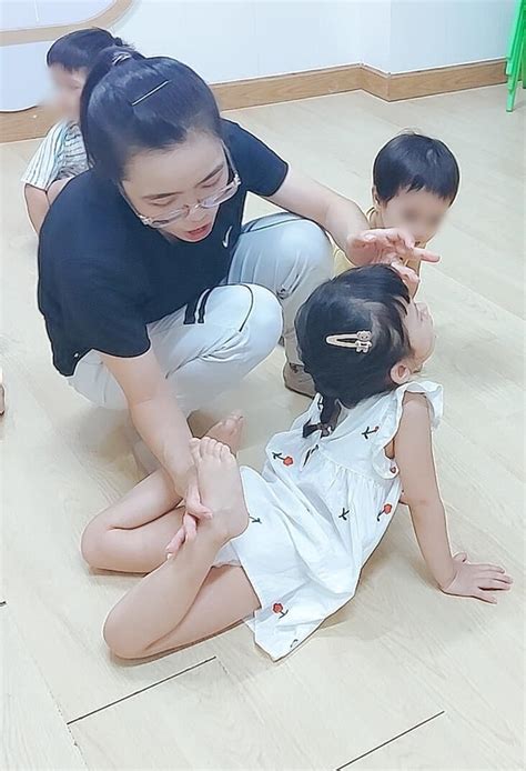 1 năm chuyển trường cho con 3 lần, mẹ 9x khẳng định nên hiểu con để đặt ...