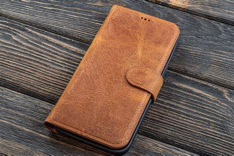 iPhone 13 Mini Leather Wallet Case | Galen Leather