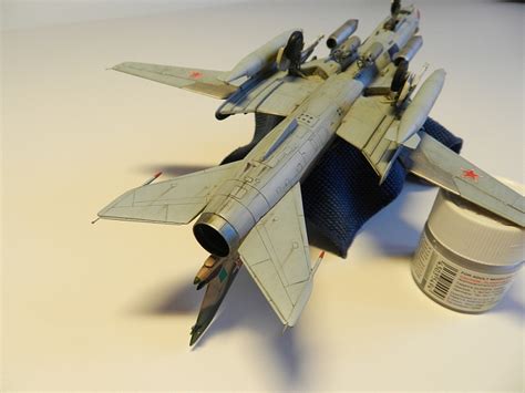 СУ-17М4 1/72 — Каропка.ру — стендовые модели, военная миниатюра