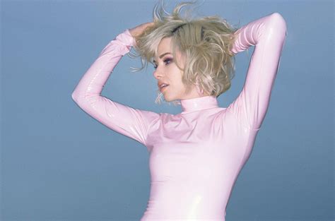 Carly Rae Jepsen Dedicated Album Cover Desktop Wallpapers - Wallpaper Cave