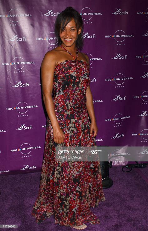 Rachel Luttrell's feet