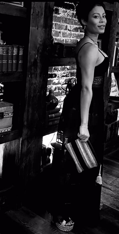 Kristal Marshall's feet