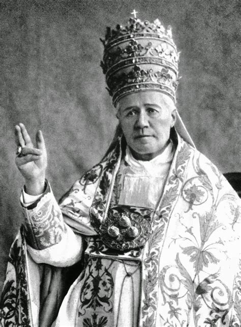 Papal tiara | Kościół