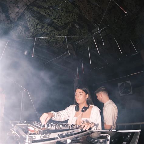 Fiaa · Artist Profile