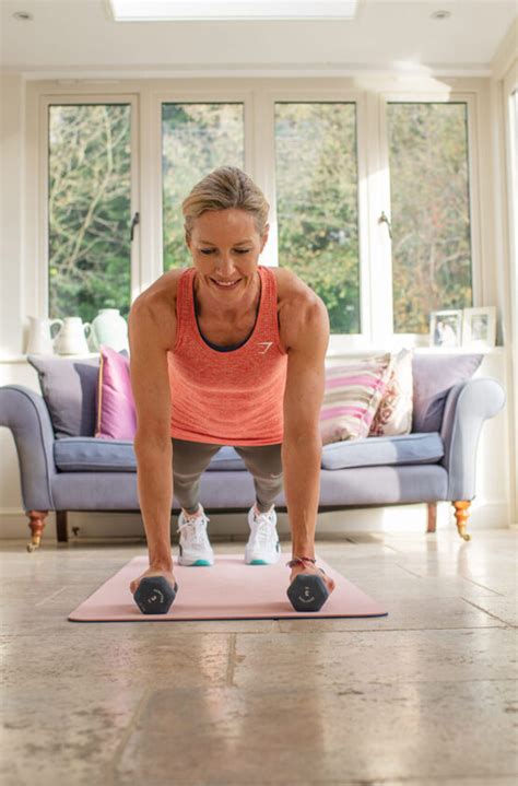 Contact - Caroline's Circuits - Online Fitness Classes