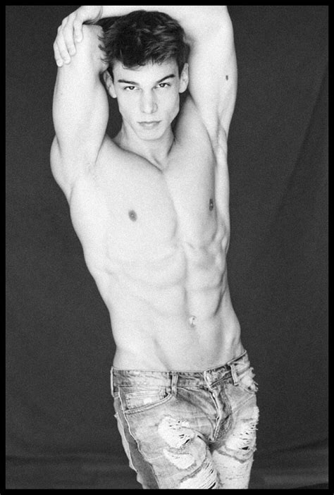 Ernest Dift by Mario Moralex | Oh yes I am