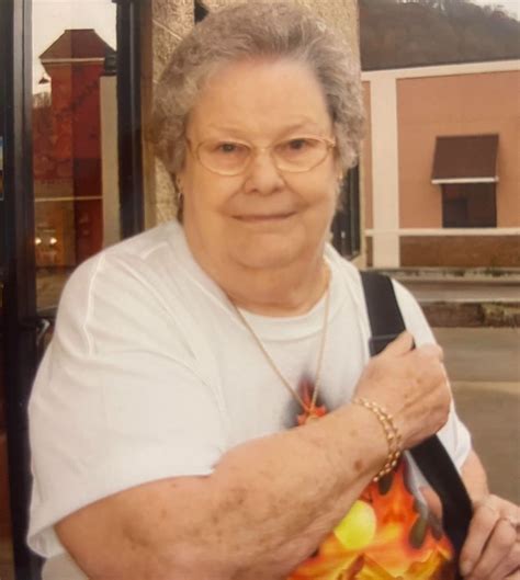 Akers James Funeral Home | Logan, WV