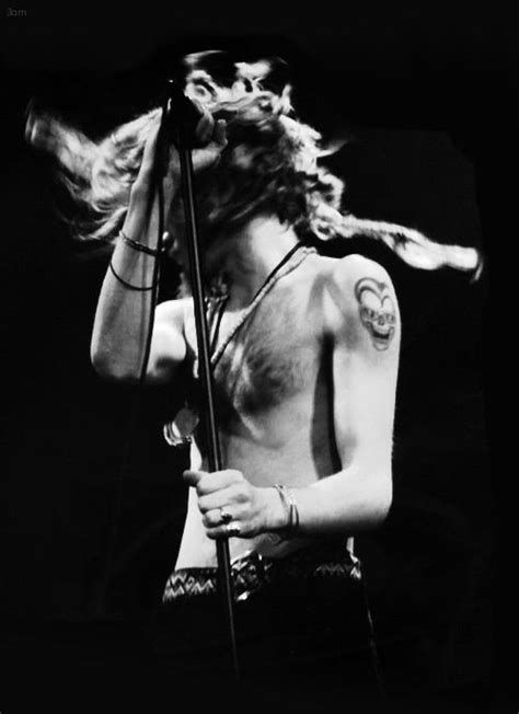 104 best images about layne staley on Pinterest | Pearl jam, Mike starr ...