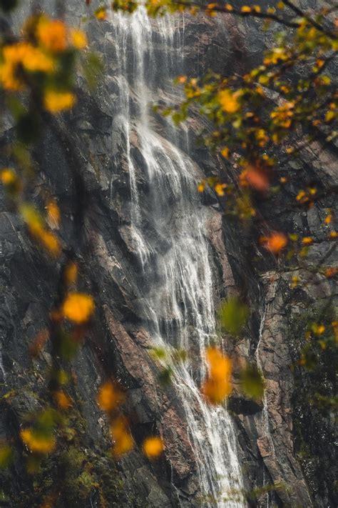 Autumn Falls - Norway [OC] [1920 x 1200px] : r/AutumnPorn
