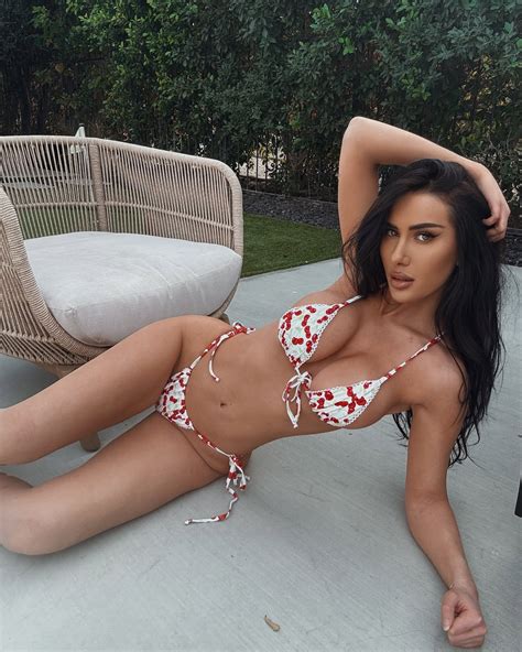 Taylor Jevaux (@taylorjevaux) • Instagram photos and videos