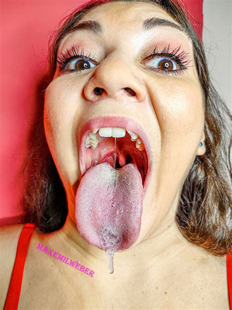Maxemilweber tongue | Scrolller