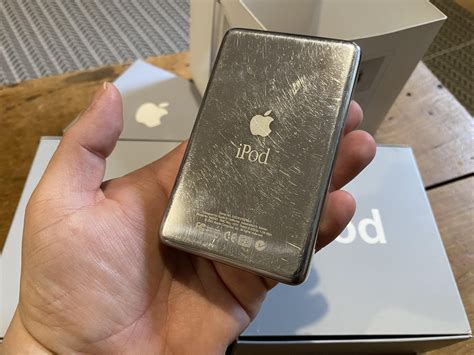 And is finally here! My new 1st Generation iPod Classic + original