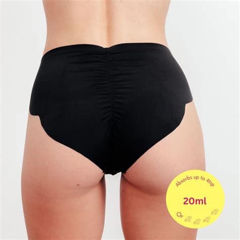 Discreet, absorbent underwear for periods and little bladder leaks