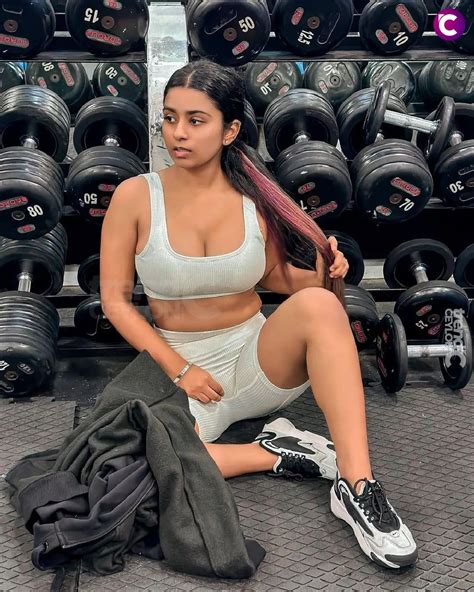 Unveiling the Fitness Journey of Suhana Khan: Gorgeous Gym Inspiration