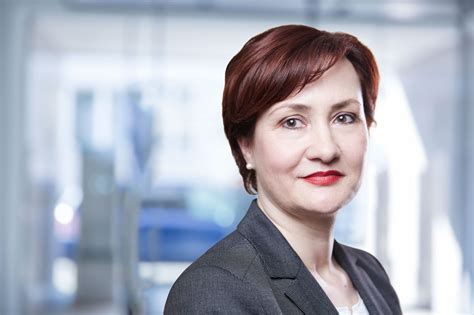 Eva Kurek – Schindhelm und Pfisterer