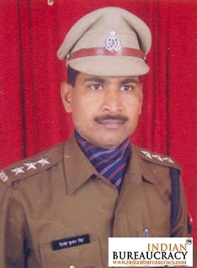 dinesh kumar singh ips posted  sp barabanki  indian bureaucracy